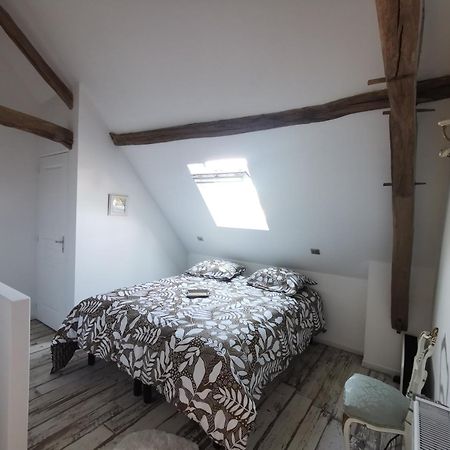 Bed and Breakfast Le P'Tit Coin Dans Les Vignes Restigne Екстер'єр фото