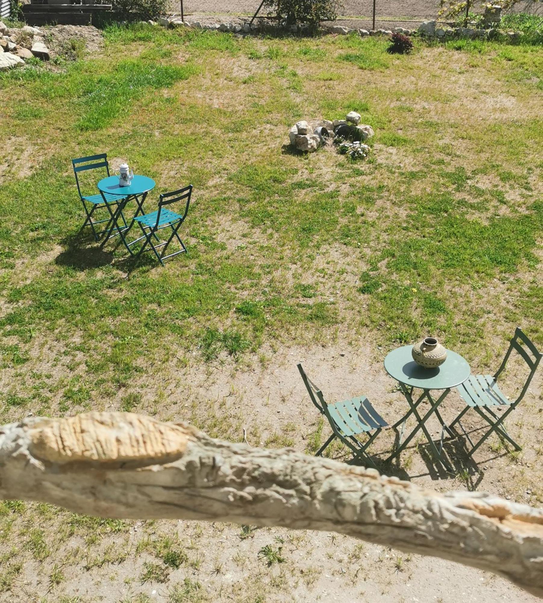 Bed and Breakfast Le P'Tit Coin Dans Les Vignes Restigne Екстер'єр фото
